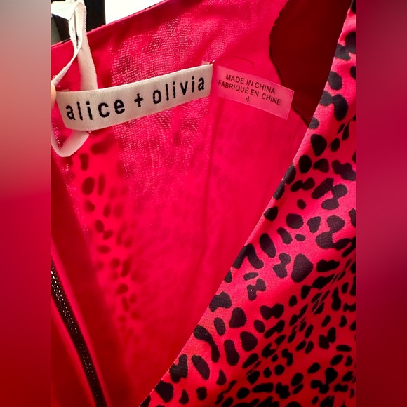 Alice + Olivia Red Animal Print Long Sleeve Mini Dress Size 4 - Picture 3 of 8